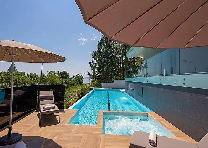 Deluxe Apartments Opatija