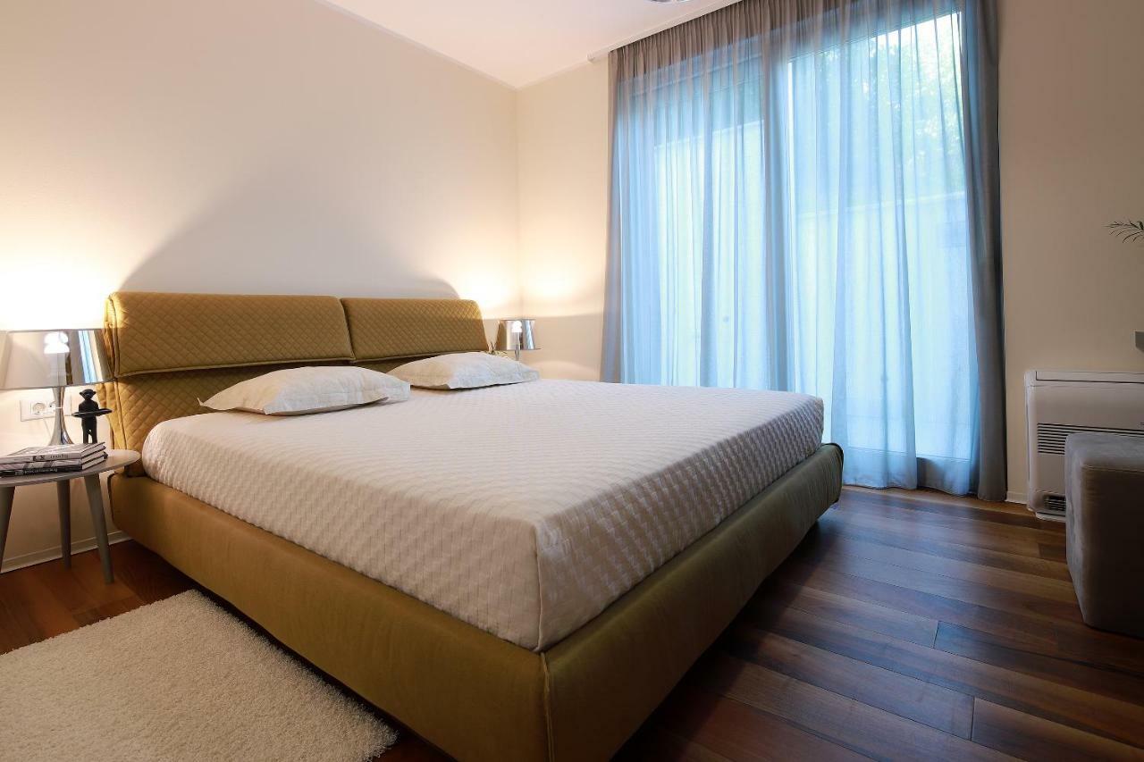Deluxe Apartment *